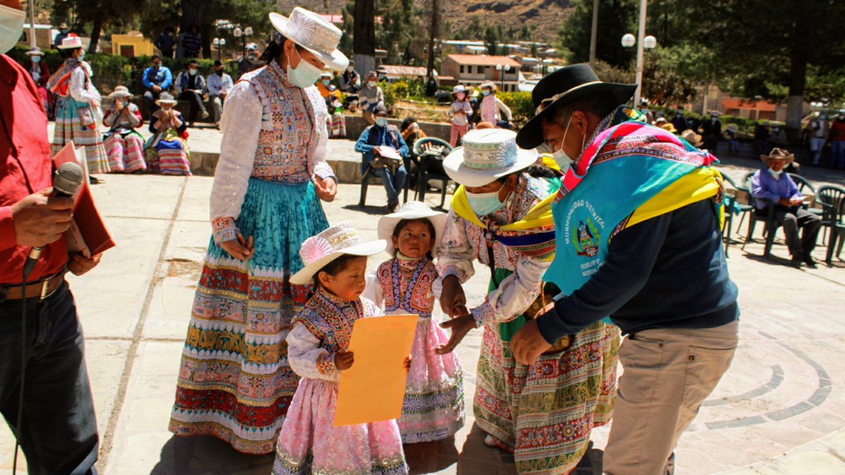 JaimeQuito6's tweet photo. #SemanaDeRepresentación. Gracias al pueblo de #Coporaque por recibirme como un hermano más. Comparto sus propuestas y reclamos sobre agricultura, agua y turismo. Juntos viabilizaremos alternativas. https://t.co/odegn09moz