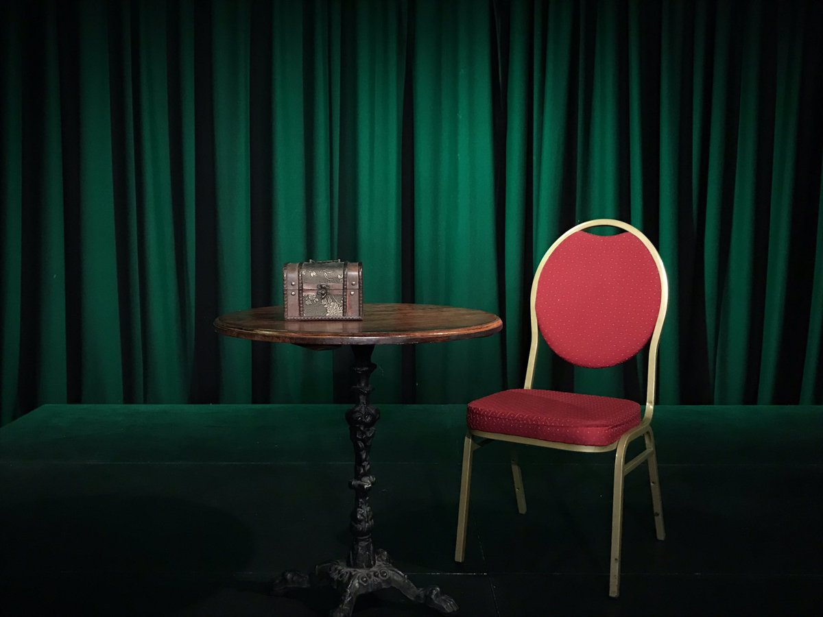 NodAtTheFox's tweet photo. A simple set up, but it’s all we need gosh darn it. The space is filled with our sound design! I wonder what’s in the box? 🤔
#BreakingUpWithReality opens in less than an hour @BreadandRosesTC! If you can’t make it tonight there’s 2 more nights!
Ticket link in bio 🐇 https://t.co/9kRMwQBHvx