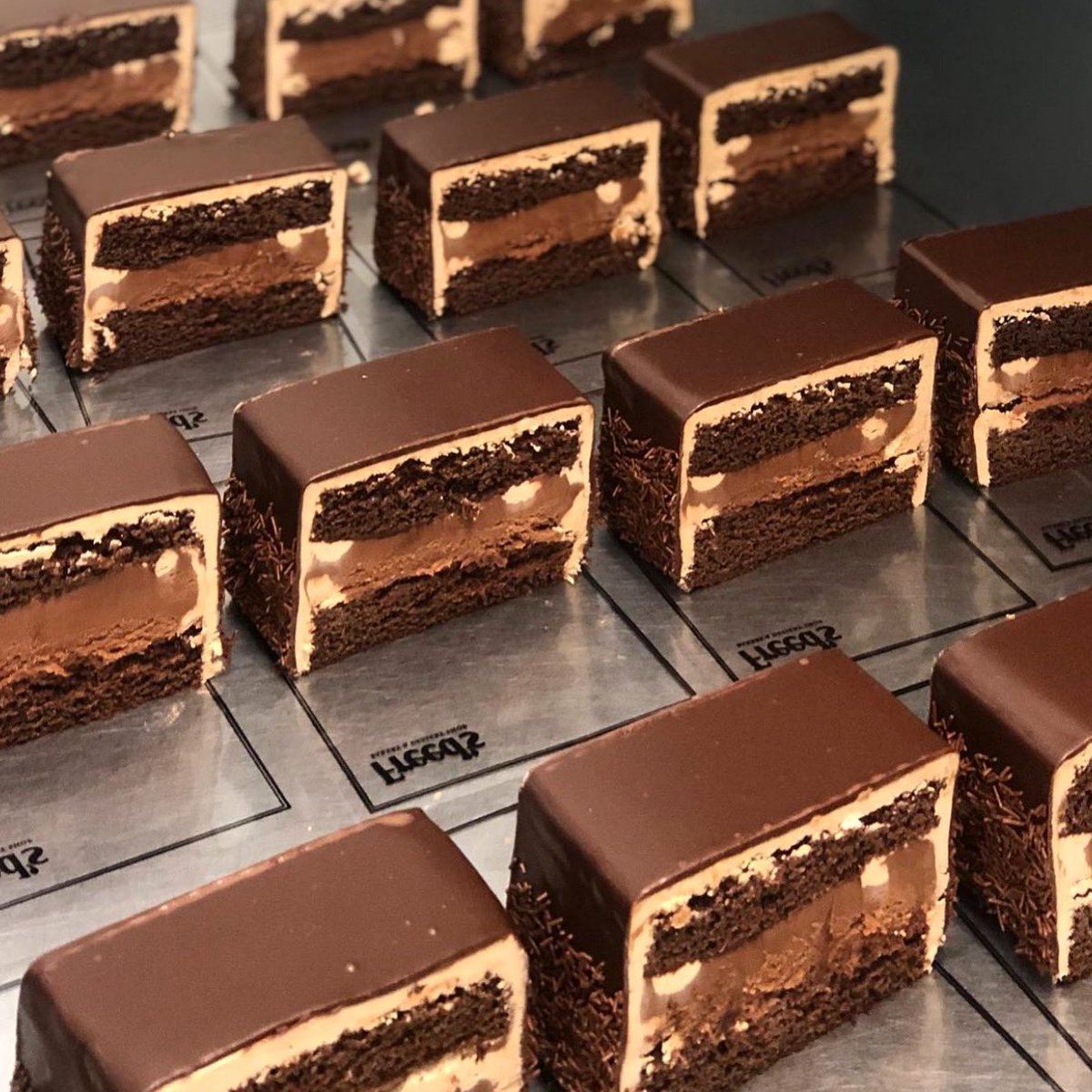 Happy #NationalDessertDay! What’s your favorite? #FreedsBakery