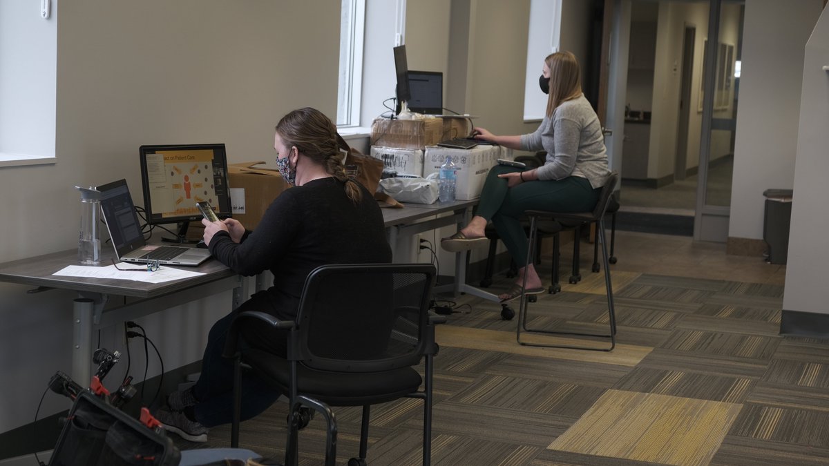 Proof_Alliance's tweet photo. Here's what's happening #BTS at #ProofCON2021! Our team is hard at work to bring you our 10th annual conference!
What's it like from your POV? Show us in a Tweet! https://t.co/QzcHViwGF2