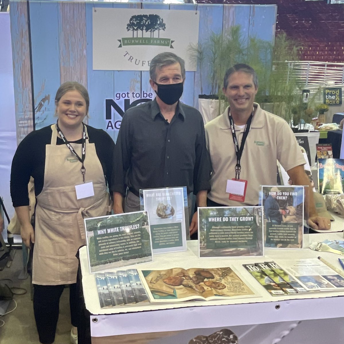 Happy to see <a href="/NC_Governor/">Governor Josh Stein</a> Roy Cooper and Ag Commissioner <a href="/SteveTroxlerNC/">Steve Troxler</a> visiting our booth today and supporting NC farms.  #NCStateFair
