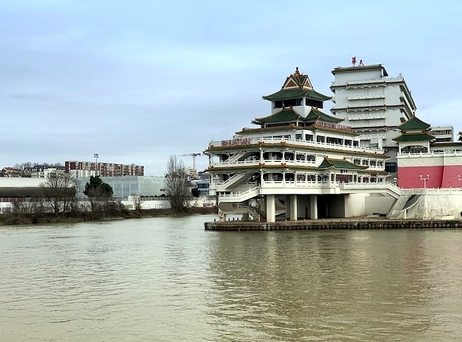 Bonjour_Paris's tweet photo. Two Rivers: The confluence of the Marne and Seine at Alfortville.
https://t.co/r3gnHy3HM5
#Paris #discoverParis #offthebeatentrack #beyondParis #WeLoveFrance https://t.co/VLzEy01iTF
