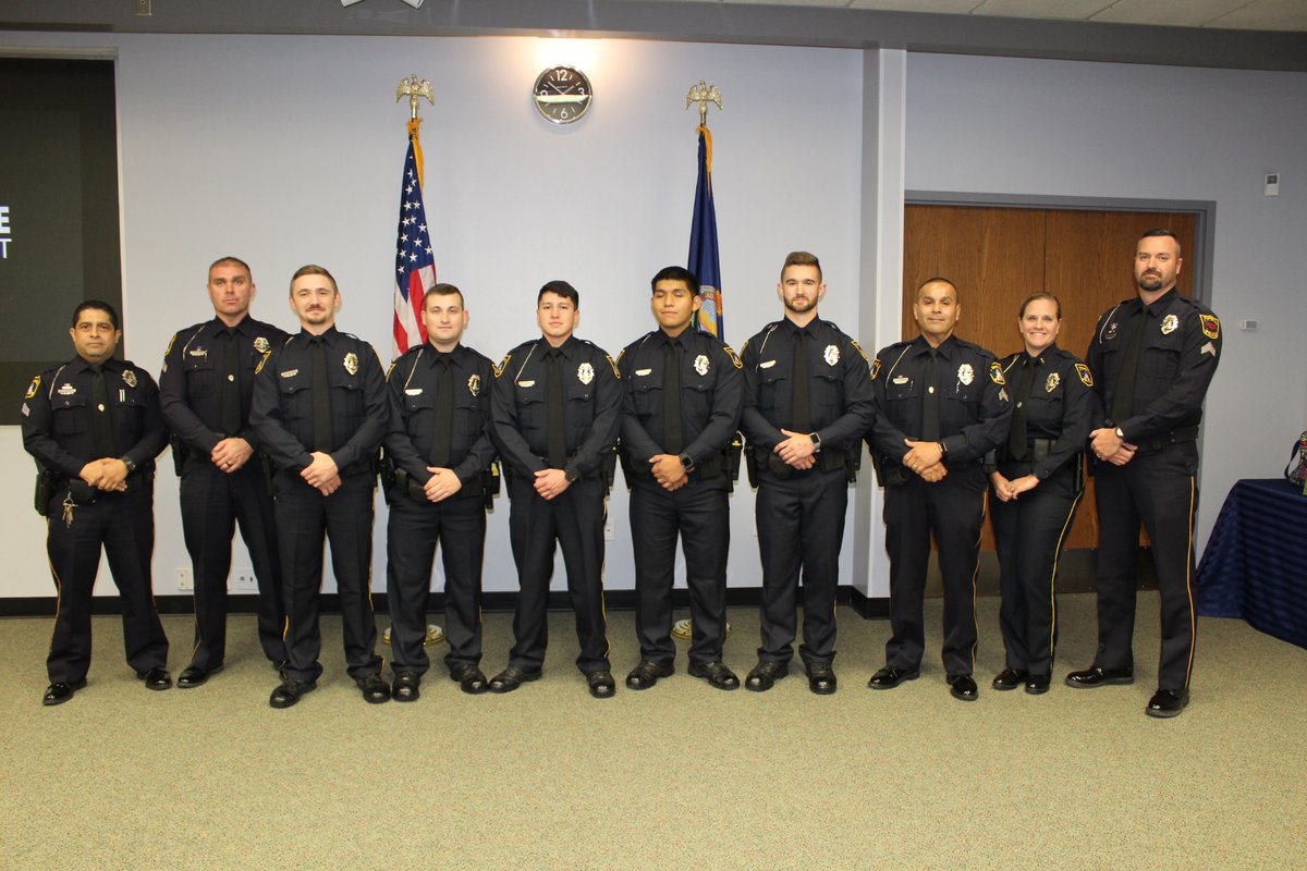 Topeka_Police's tweet image. It is with great honor that we present to you the graduates of #TPDClass60. Today, we celebrate them earning the right to wear the TPD badge. Tomorrow, and for their rest of their careers, they will earn the right to keep it. Congratulations and thank you to these new officers.