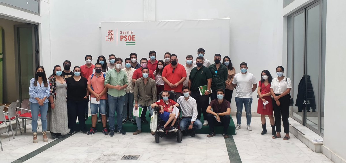_JSASanJuan's tweet photo. Esta tarde hemos participado en el Congresillo Extraordinario de @JSASevilla debatiendo sobre Ponencia Marco del XIV Congreso del @psoedeandalucia

@jariego_luis ha defendido la enmienda sobre salud mental que hemos elaborado desde #JSASanJuan siendo aprobada por unanimidad. https://t.co/9S3TEIfBXU