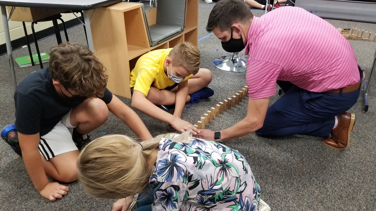 NWAllenSchoolFW's tweet photo. Rube Goldberg project testing at Huntertown Elementary School https://t.co/046QGUc1UZ