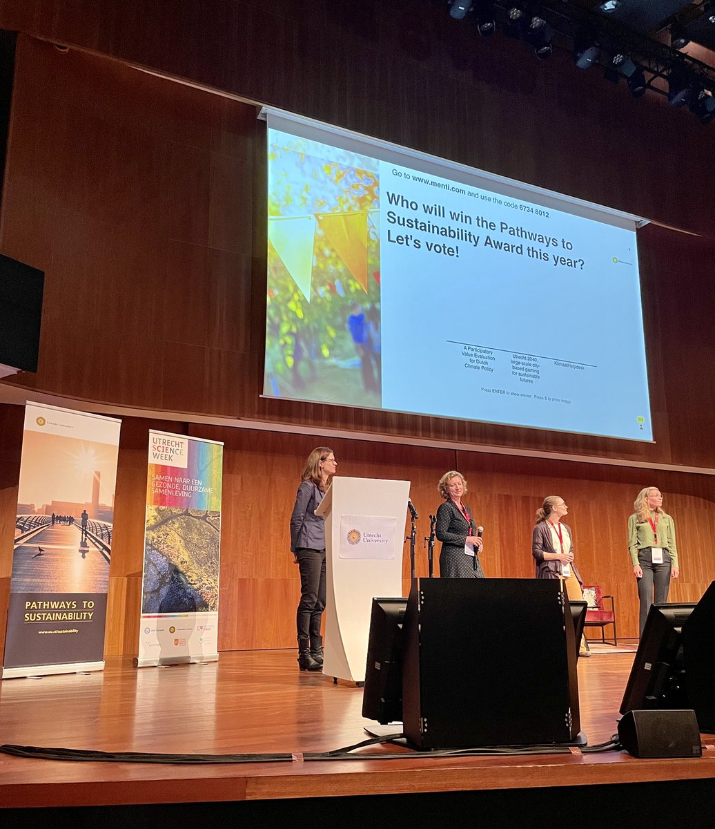 julia_kasch's tweet photo. Just some snippets I took with me from the Pathways to Sustainability Conference:

“Acting sustainable can/will feel uncomfortable. Embrace the uncomfortable.”

“Waste/trash gets in the oceans. If I was trash I could travel the world.”

(1/3)

@sUUstainability #MakeChangeHappen https://t.co/RpIAhK1Qrh