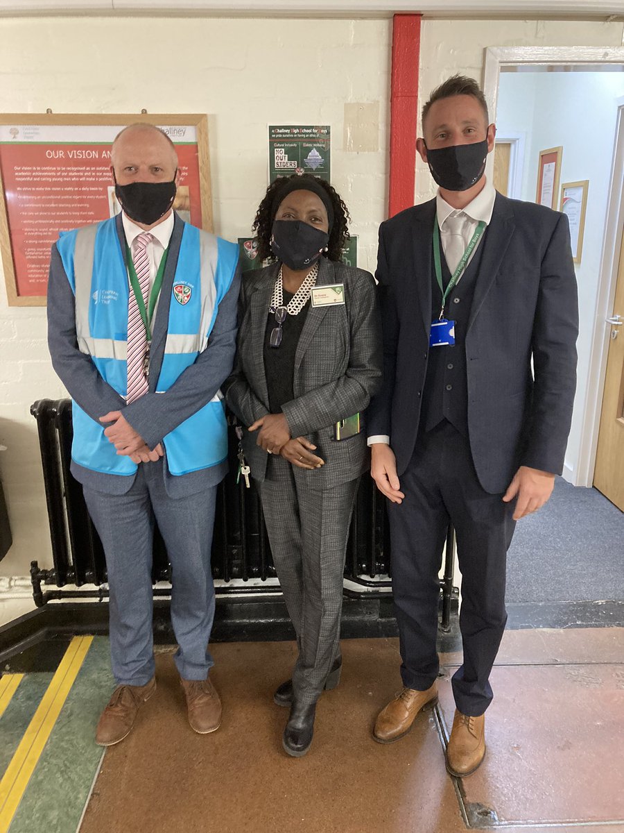 AJRAllModCons's tweet photo. An outstanding Open Eve at an outstanding school @ChallneyBoys - an absolute buzz of excitement everywhere! @DanielC01979224 @DrPEvans @markmailer @ChallneyPEDept @historyRichards @TNugloze @EnglishChallney @ChsbComputing @ChallneyDesign https://t.co/uSWGT4PKAa