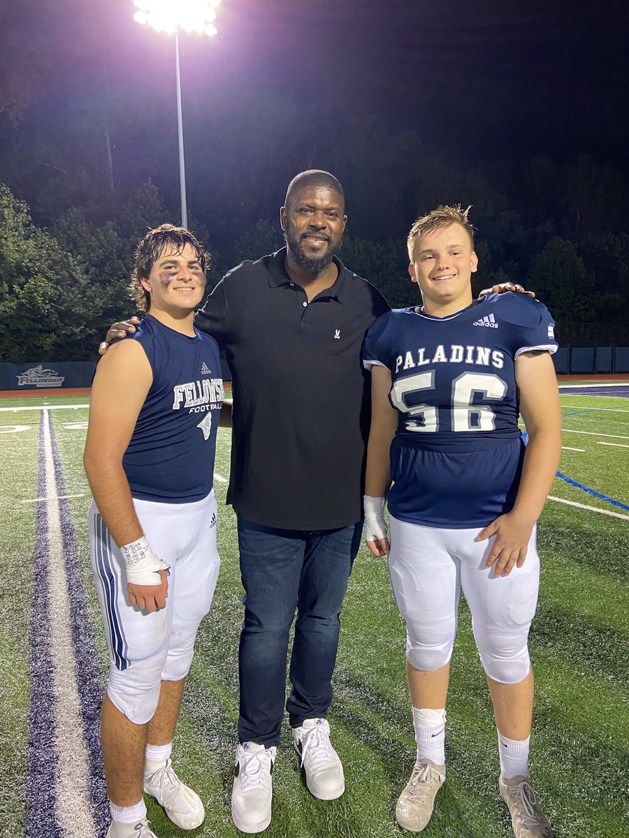 My guys ! <a href="/CadenCoffin56/">Caden Coffin</a> <a href="/evan_2262/">Evan Hildebrandt</a> <a href="/PaladinsFCS/">Fellowship Christian Athletics</a> #WillieAndersonLinemanAcademy 👊🏿💯.