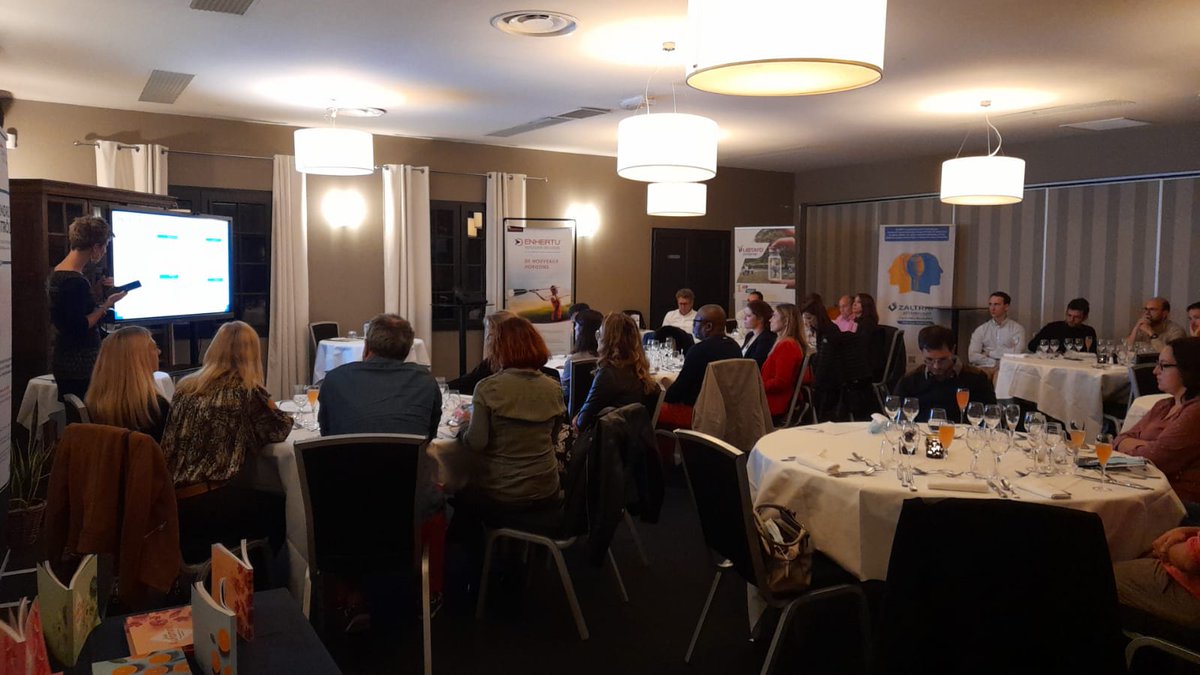 Onco_NA's tweet photo. 🔷C'est parti pour le #postesmo à Niort !
#oncologie #cancerologie @CHU_de_Poitiers @HopitaldeNiort https://t.co/D0sFeHbVwp