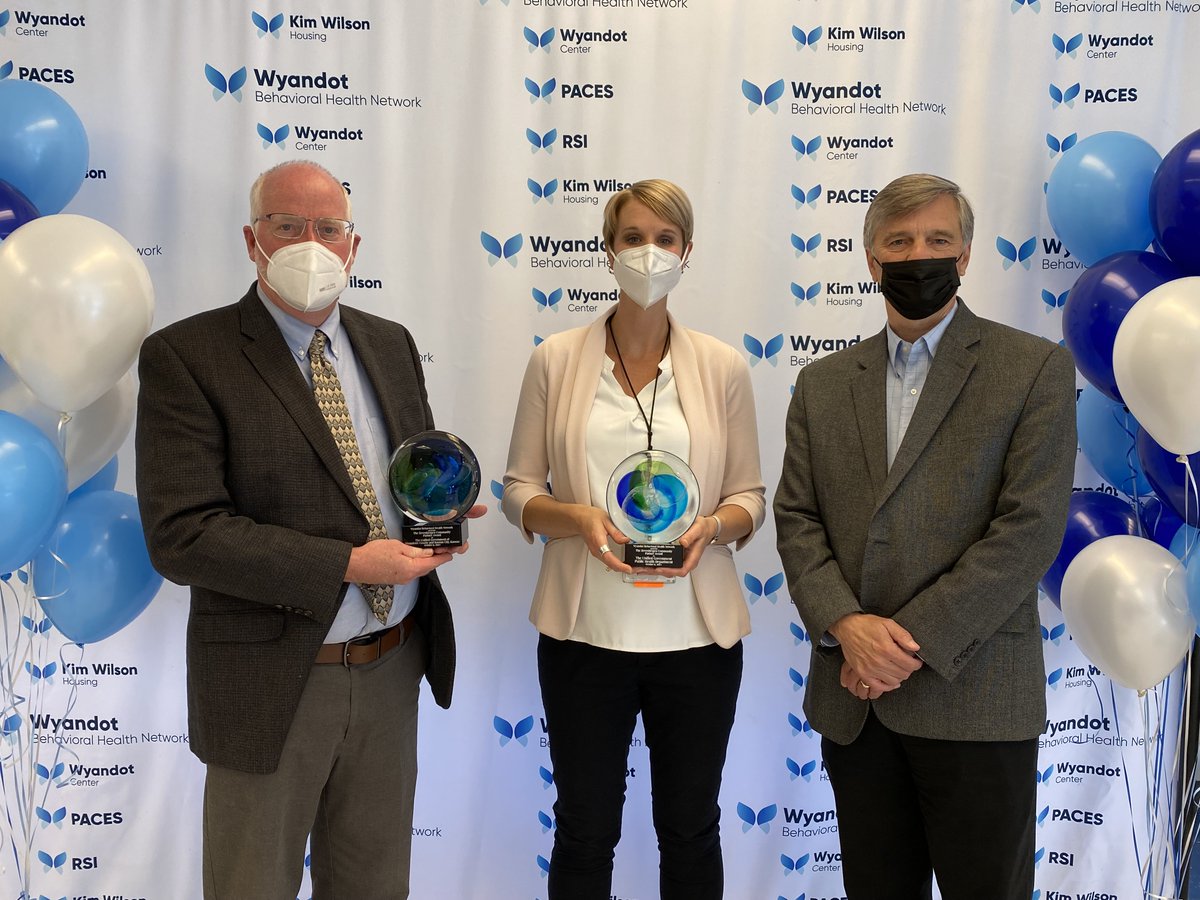 Wyandot BHN President &amp; CEO Randy Callstrom presented the 2021 Zevenbergen Community Partner Award to @CityofKCK and @UGHealthDept in recognition of their ongoing efforts to fight COVID-19 and their leadership throughout the pandemic.

Read more: bit.ly/3BLBCJ2