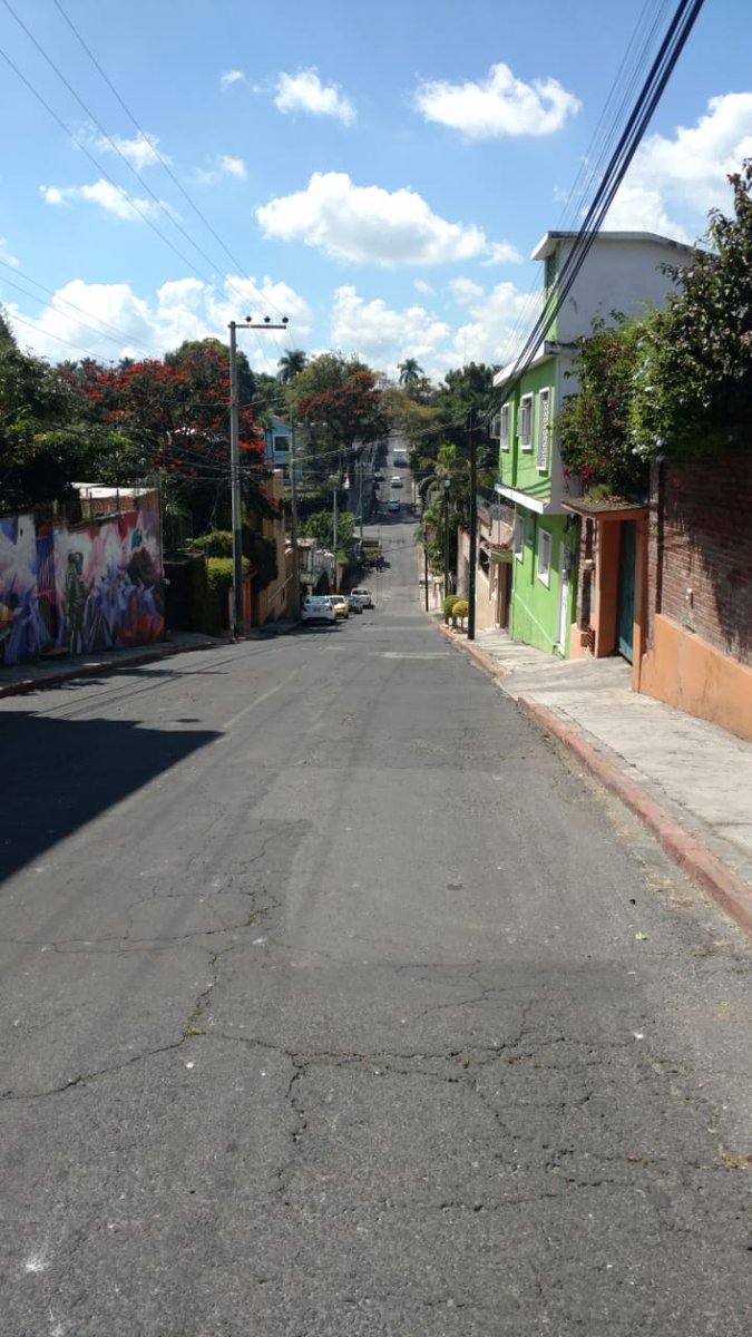 SDSySPCuerna's tweet photo. Como parte de las actividades de mantenimiento urbano en la ciudad y para reparar los daños ocasionados por la temporada de lluvias, el Ayuntamiento de Cuernavaca remoza la colonia Miguel Hidalgo Centro. 

https://t.co/AqZ699tooj

#CuernavacaLimpiaOrdenadayVerde es tarea de todos https://t.co/c4nbJyVGOx