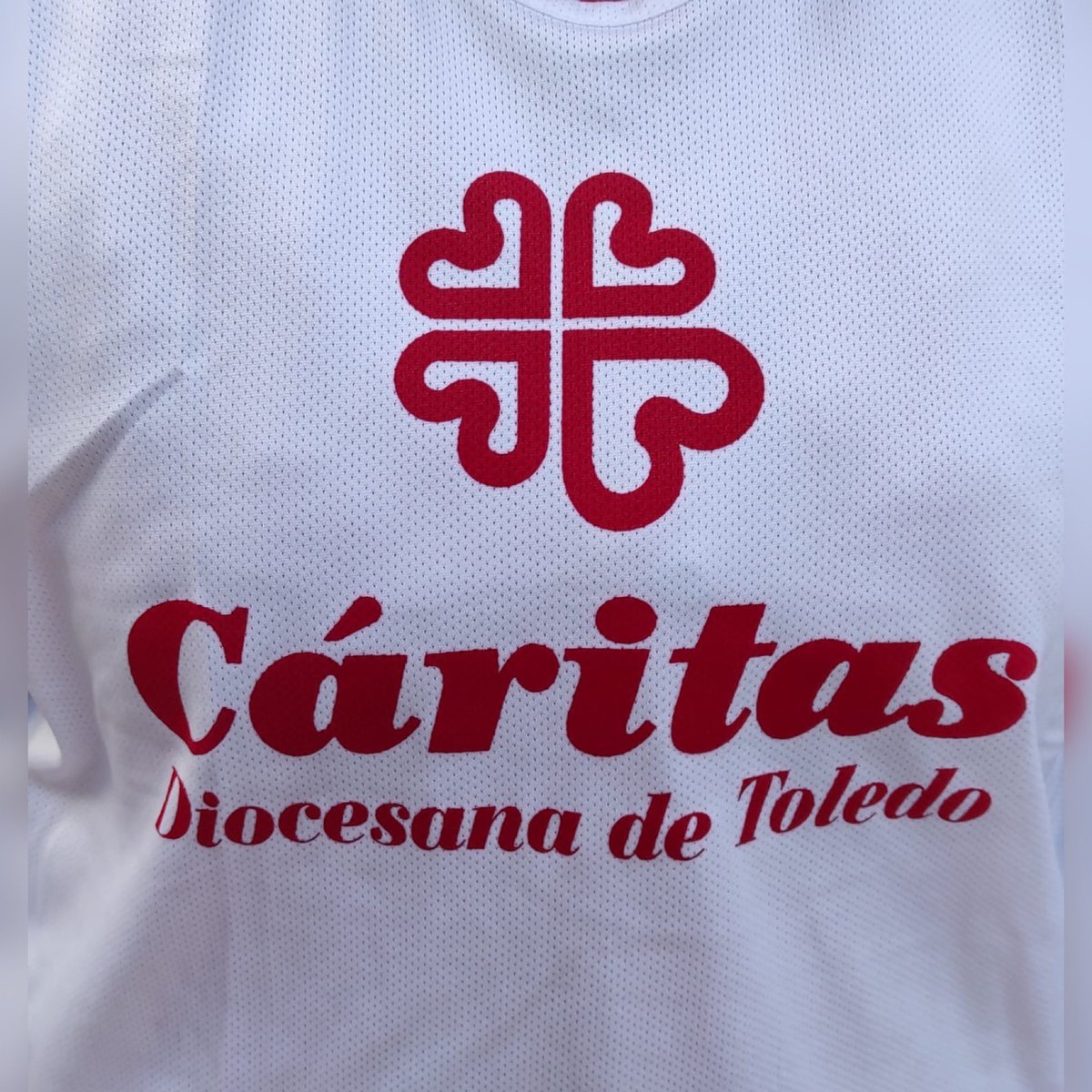 infantes_toledo's tweet photo. 💪🏻Hemos retomado con éxito la colaboración con Cáritas Diocesana de Toledo. Una vez más nos agradecen la ayuda para tantas familias necesitadas.🙏 #SomosInfantes #projimoproximo #caritas #solidaridad #CreandoFARP https://t.co/W3nBYkOji6