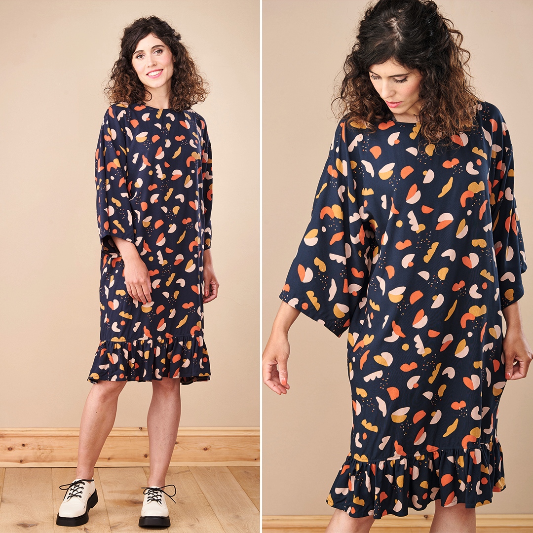 Issue 87 contains our new favourite pairing: <a href="/atelierbrunette/">Atelier Brunette</a>'s beautiful Oasis Night fabric and a totally dreamy dress 🤩  this patternless design from @portialawrie is the perfect combination of smart and casual and it's so lovely to wear! 🧡