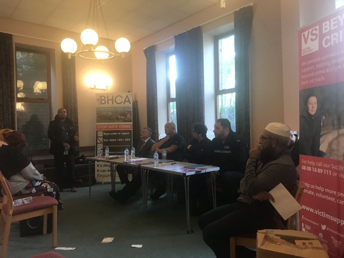 Another packed day all over Bradford District working with partners ⁦<a href="/WYP_SaferBD/">Bradford Stronger Communities Team</a>⁩ ⁦<a href="/WestYorksPolice/">West Yorkshire Police</a>⁩ ⁦<a href="/bhcall/">BHCA</a>⁩ ⁦<a href="/VictimSupport/">Victim Support</a>⁩ ⁦<a href="/bradfordcouncil/">Bradford Council</a>⁩ and Bradford African Community to share the message #NoPlaceForHate #HateCrimeAwarenessWeek