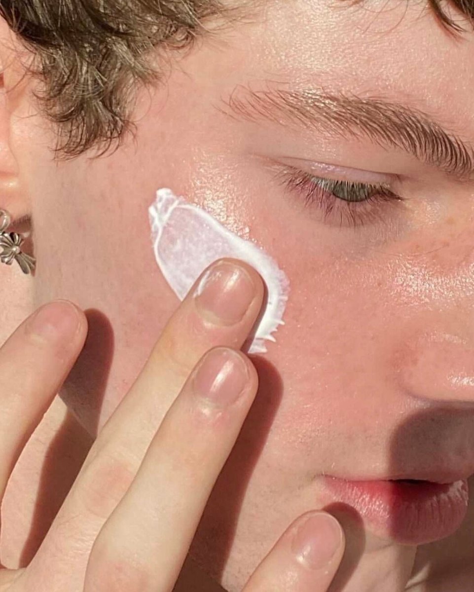 Be_Atticus_'s tweet photo. We don't want to rub it in, but our skincare is made of clean ingredients enhanced by safe, lab-formulated molecules. In other words, all the best stuff and nothing extra.
Photo by @mat.su
#Atticus #BeAtticus #SkinCare https://t.co/gK4BFOgGj0