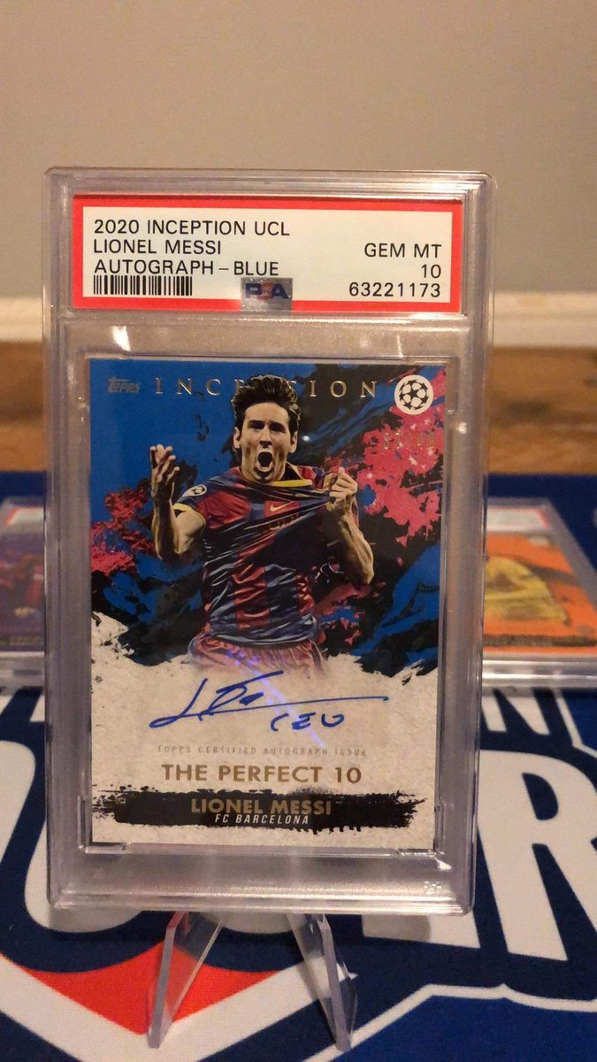 CipRoc's tweet image. It’s here!!! Gem mint, Pop 1, /49 The 🐐🐐🐐🐐🐐 #toppsinception #topps #toppsmessi #thehobby #inceptionchampionsleague #perfect10