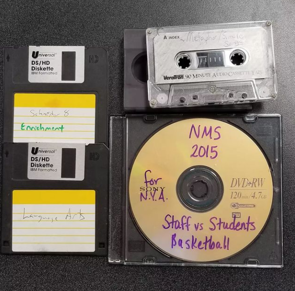 James P. Schneider tweet media