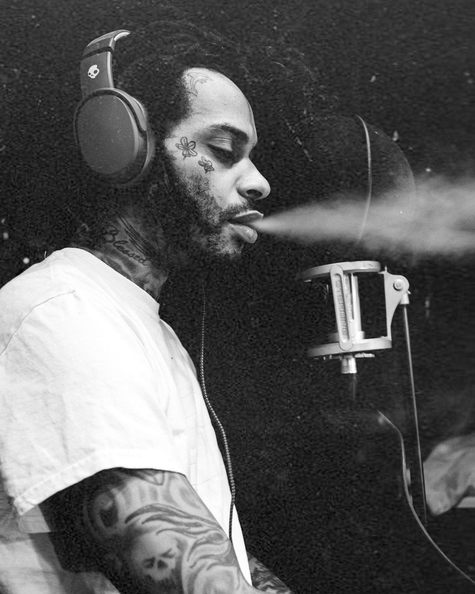 RuFanValee's tweet photo. New Snippet 🤯

🎤: @valee 

➡️fp: https://t.co/Vz4JrhV2jQ

#valee https://t.co/FlfWyx6TIk