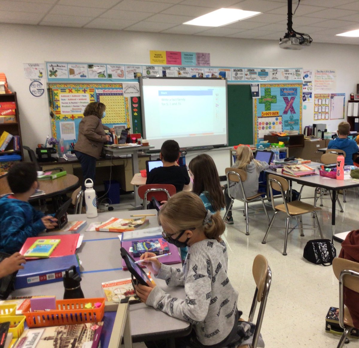 Anne Sullivan School tweet media