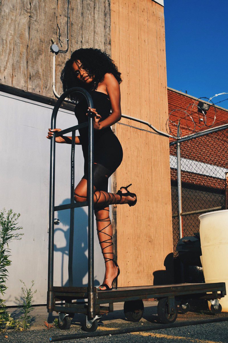 THEODDITYEYE tweet media