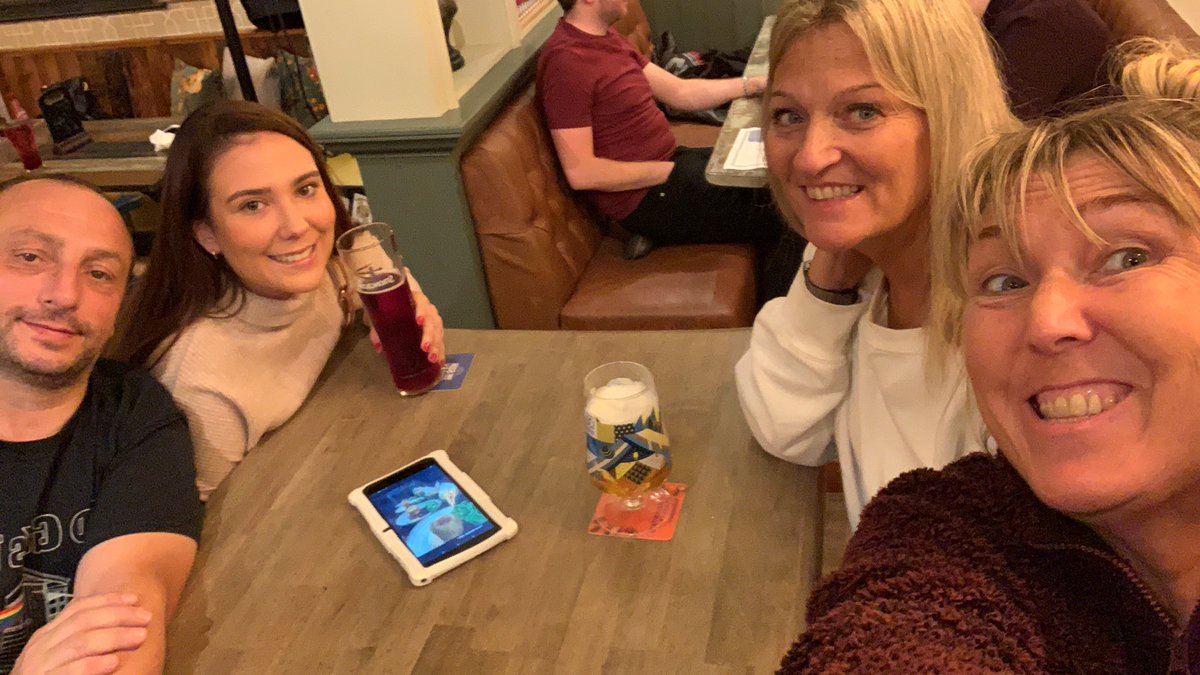 #trivianewtonjohn @hotspotquiz @theurmston <a href="/yoururmston/">𝑌𝑜𝑢𝑟 Urmston</a>