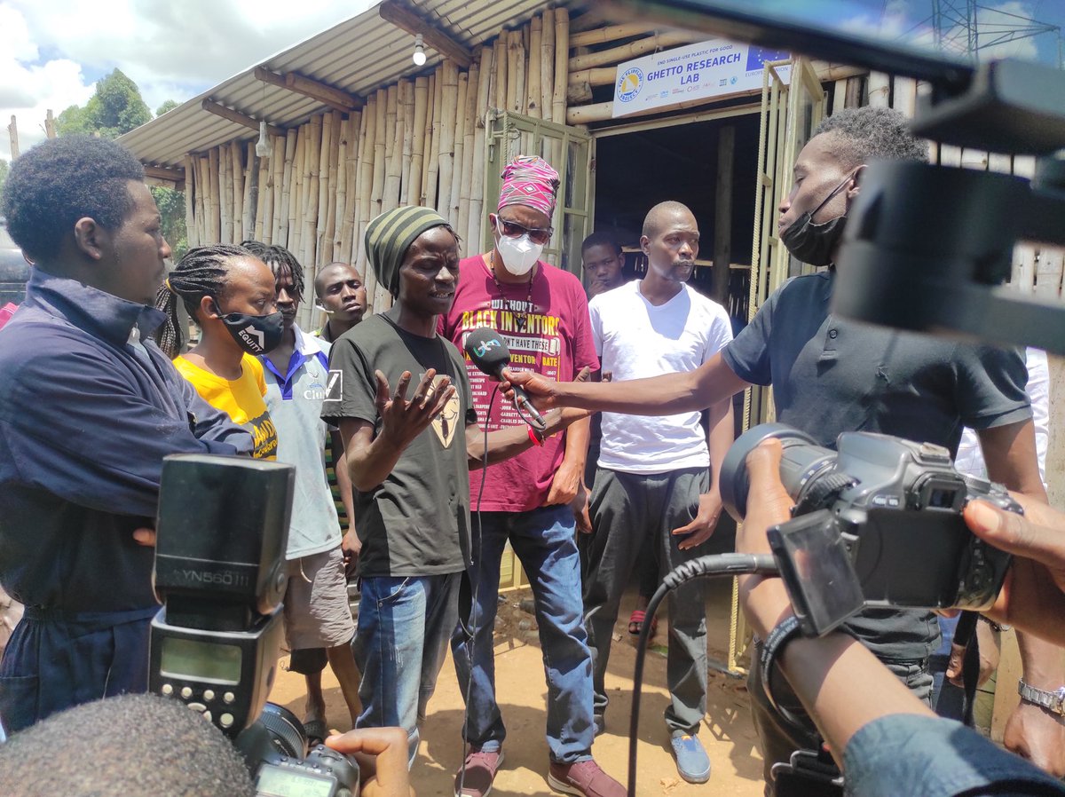 ugandauncovered's tweet photo. NOT ALL GHETTOS ARE 4?HOOLIGANS

Earlier today #ugandauncovered joined Pupa Curly to visit the Ghetto Research Lab in Kamwokya

Pupa Curly is a veteran raggae and dancehall entertainer, producer and Educator

He is currently sponsoring some of the ghetto youth projects at the GRL https://t.co/qM53rgp11G