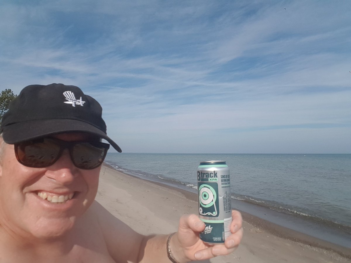 TheReal_UB's tweet photo. Oct 14 southwestern Ont, Cold beer, warm water & 75f. Cheers. #sonsofkent https://t.co/PfUH2PAZIS