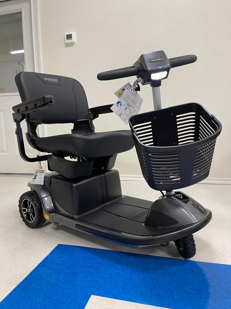 TripleMobility's tweet image. WE ARE BACK AND WE ARE READY TO INTRODUCING OUR NEW Revo 2.0 3-Wheel Scooter‼ With the best turning radius of all!
NOW IN STOCK🛵🛵
🔆Weight Limit of 375 lbs.
YES, you can take this scooter apart and put it in the back of your trunk. Only in 4 pieces!
FOR ONLY 💲1,789💲