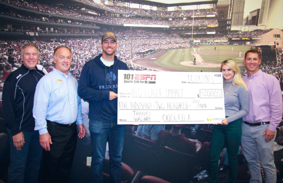 msmallmon's tweet photo. Thanks to @UncleCharlie50, @BigLeagueImpact &amp; @ChickfilA for an incredible partnership this @Cardinals season. We had enlightening conversations about baseball &amp; life every week w/Adam, ate some delicious food &amp; helped a great organization continue to help our community. #sunjoy https://t.co/V1ZWNC6rxG