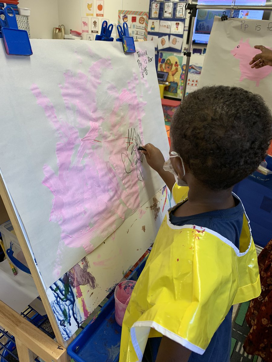MsErraPreK's tweet photo. Pp is for pig and paint! https://t.co/vs1k6ArE10
