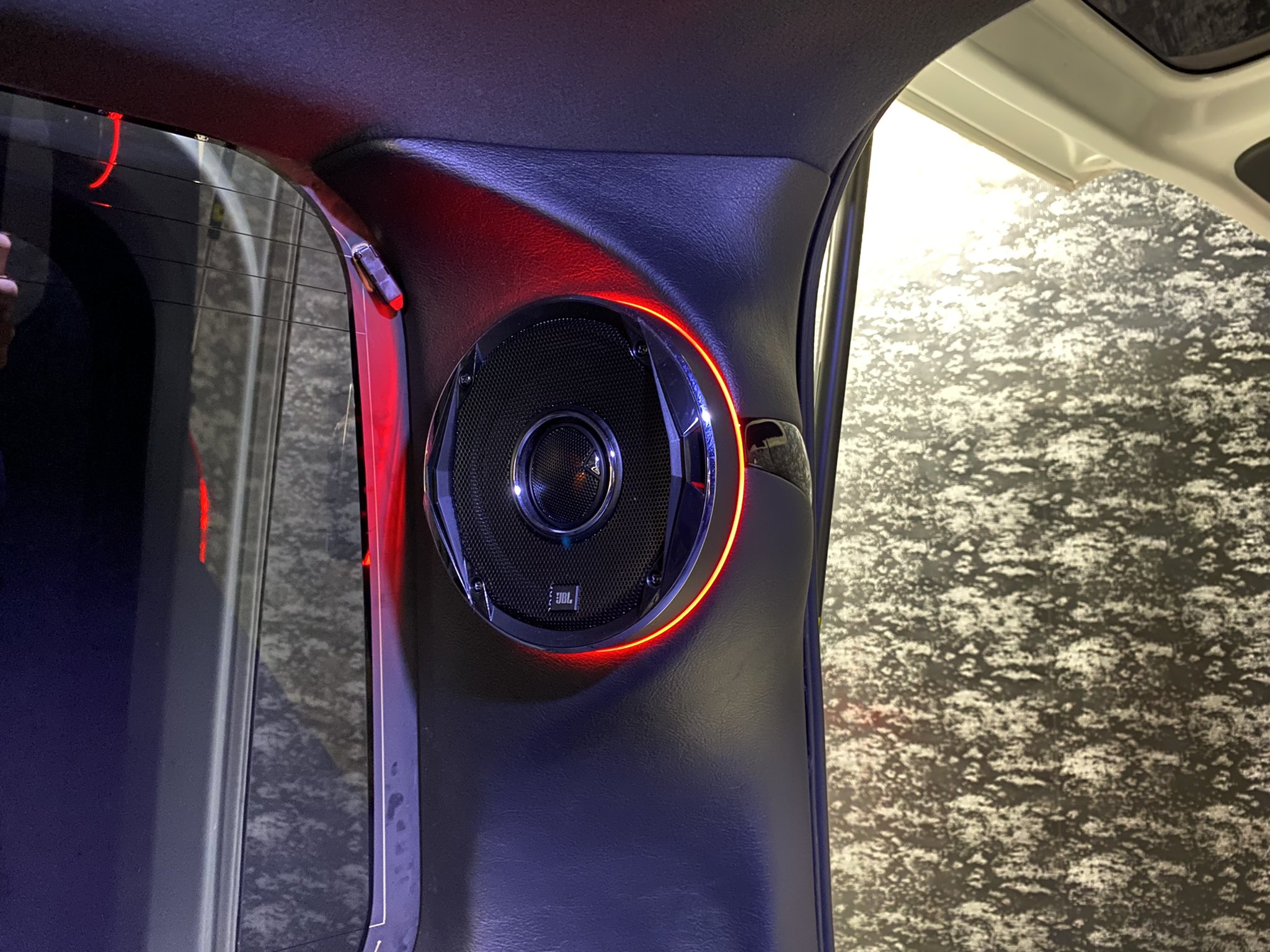 ハイエースナロー用Dピラースピーカー 1BOX レガンス」200系