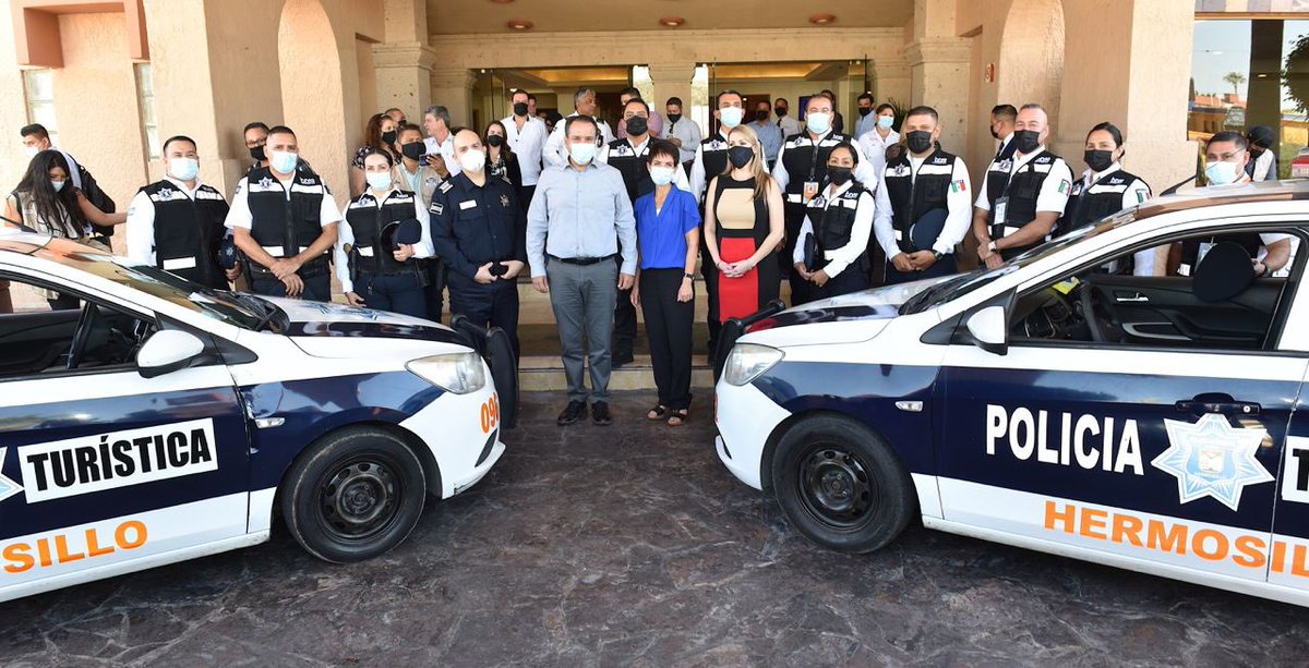 tonoastiazaran's tweet photo. Cumpliendo un compromiso de campaña reactivamos la Policía Turística. Somos una ciudad vigorosa, pujante, competitiva, atractiva para la inversión y con una hospitalidad que nos distingue. Creo en el turismo, por eso le daremos una atención especial. #ConstruyendoComunidad https://t.co/CRFYddZywi