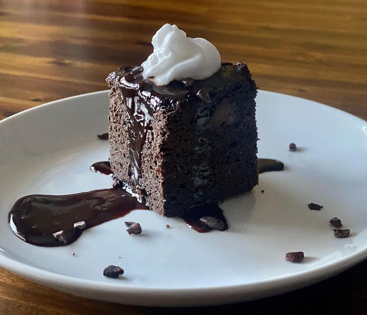 dreenaburton's tweet photo. π When readers elevate a recipe!
Monica transformed my CHOCOLATE ZUCCHINI BREAD into an elegant (yet easy) #dessert - isn't it gorgeous?! π
Recipe p56 #DreenasKindKitchen: π https://t.co/1XUBKXchIF
& also hereπ±https://t.co/lHh51k4A4J
#vegan #plantbased #recipe #recipeoftheday https://t.co/fTyhV07FcB