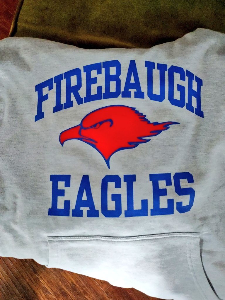 robnic725's tweet photo. @FHSeaglesports 
Got mine today. love it!!!
@BuffaloBills 
#BillsMafia 
@JoshAllenQB https://t.co/u8Sfl76LQw