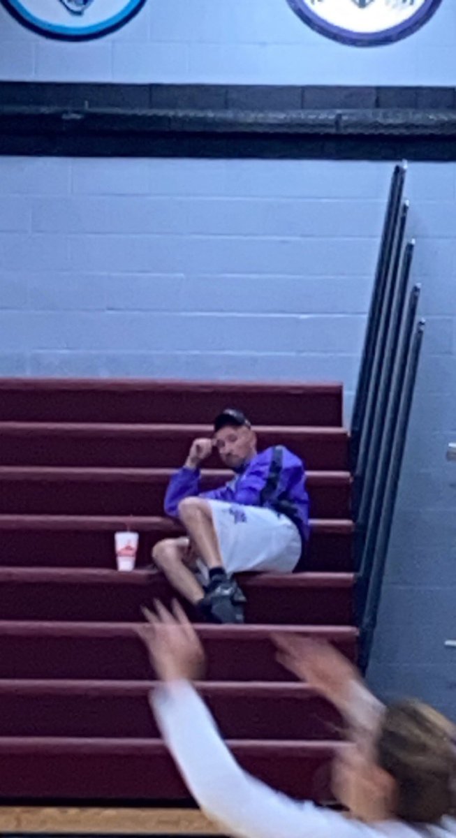 scc_barstool tweet media