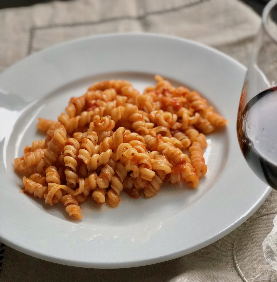 ItalianCowboyTX's tweet photo. Sometimes the simplest things are the best. #busiate #Brunello https://t.co/iJeqfq8cw2