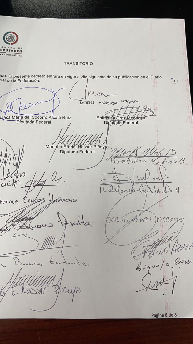 CarmelitaRicdzV's tweet photo. Disminuir impuestos a productores artesanales de mezcal es tan importante que se han sumado Diputados Federales de la fracción @PRI_Nacional, integrantes de la Comisión de Hacienda y los integrantes de la de Presupuesto para concretar la iniciativa.

¡Es por nuestros paisanos! https://t.co/c7bPVkQcaL