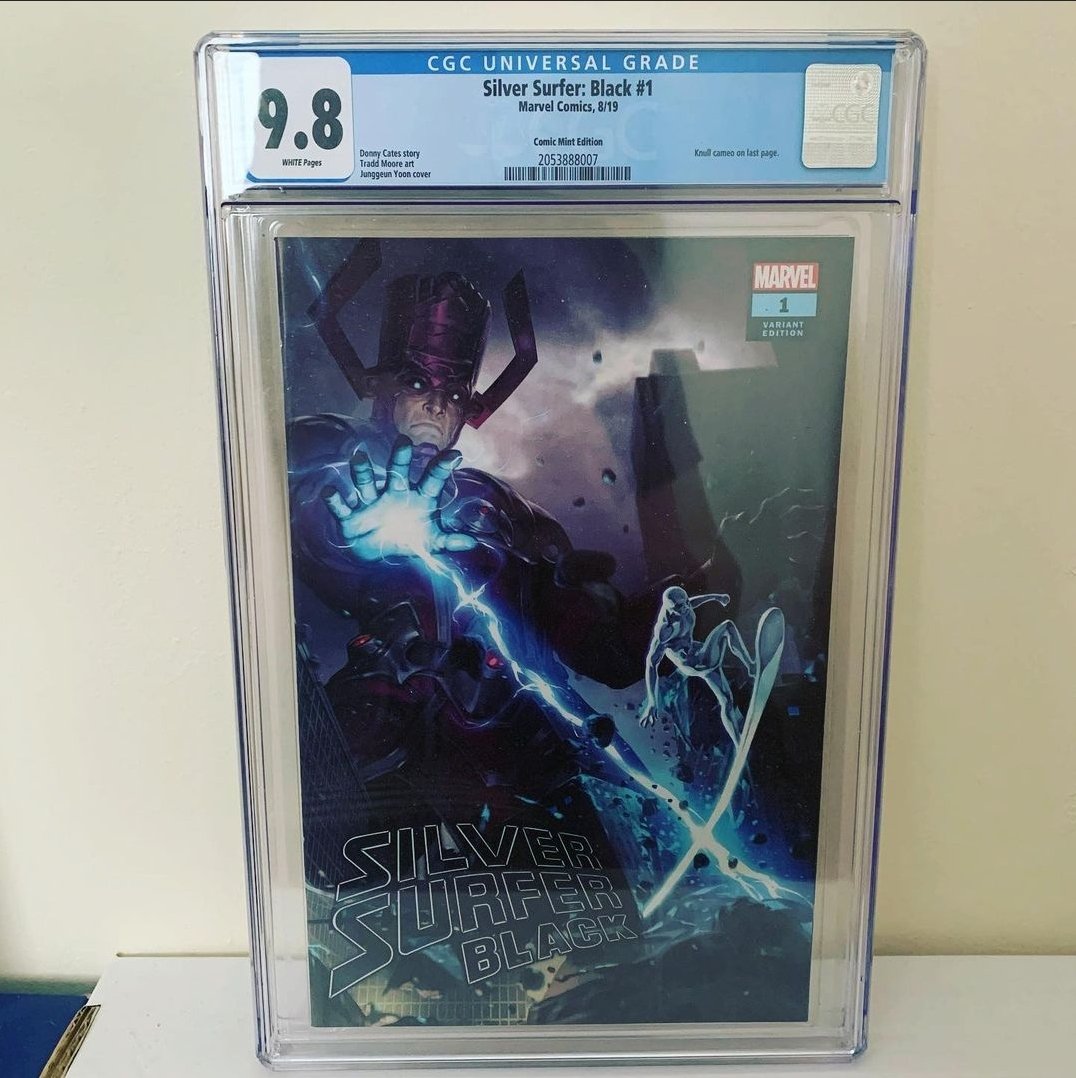 CBfiendclub's tweet photo. #topvariantthursday our #cbfcinternatinalchapter @Calvert_Comics has Silver Surfer Black issue 1 @cgccomics 9.8 Comic Mint Variant. Silver Surfer Black was one of thebiggest series recently!
What newer series has been on your "Must Read" list lately!?
#ComicBookFiendclub #cbfc https://t.co/qCmM2Nyzgd