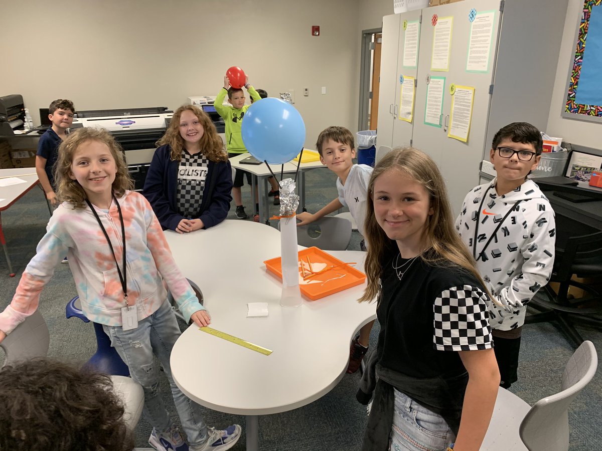 KimMossGT's tweet photo. These kiddos rocked the Uplift design challenge yesterday @JAVitovsky_Elem and it was awesome to see their creative minds at work. #thechallengelab https://t.co/DBcAQUYVsD