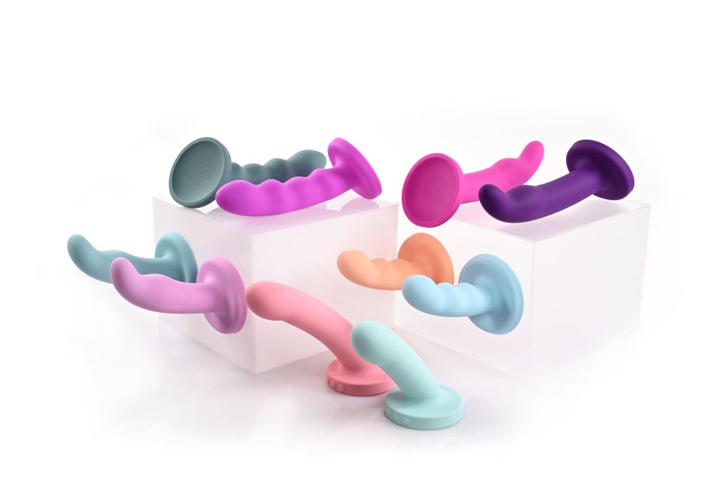 New dildos coming soon! 100% silicone, harness compatible, beautiful jewel tone colors.
Available for pre-order October 15!