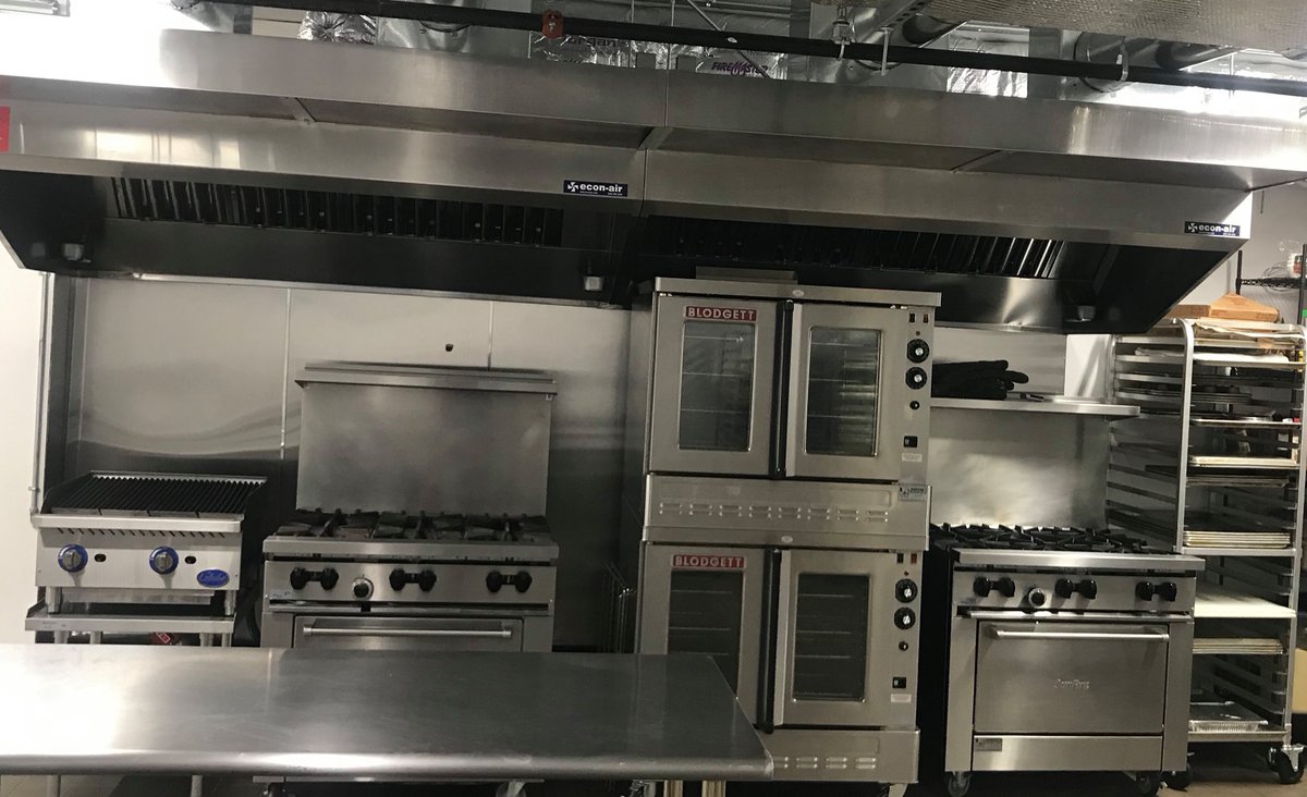 BELLAMY KITCHEN: All the Kitchen Space You Need to Cook Up Your New Business

#Food #SmallBusiness #CookLocal 

hmag.com/bellamy-kitche…