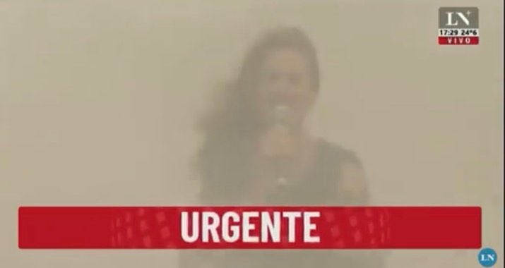 NatuDiaz's tweet photo. Cuando pasas la yerba del paquete al tarro: https://t.co/1v4403Kd1p