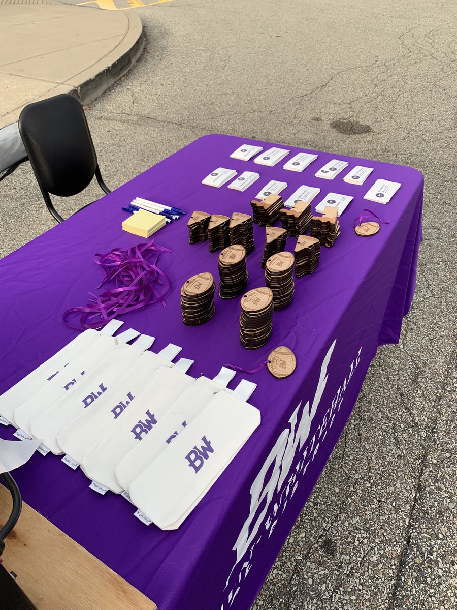 Stop by the Mobile Fab table tonight for a Homecoming take-away!  We Make Education Creative!!! @JaneenPeretin @BWSDsuper @BWMobileFabLab @bwdavidgreen @BHSActivities