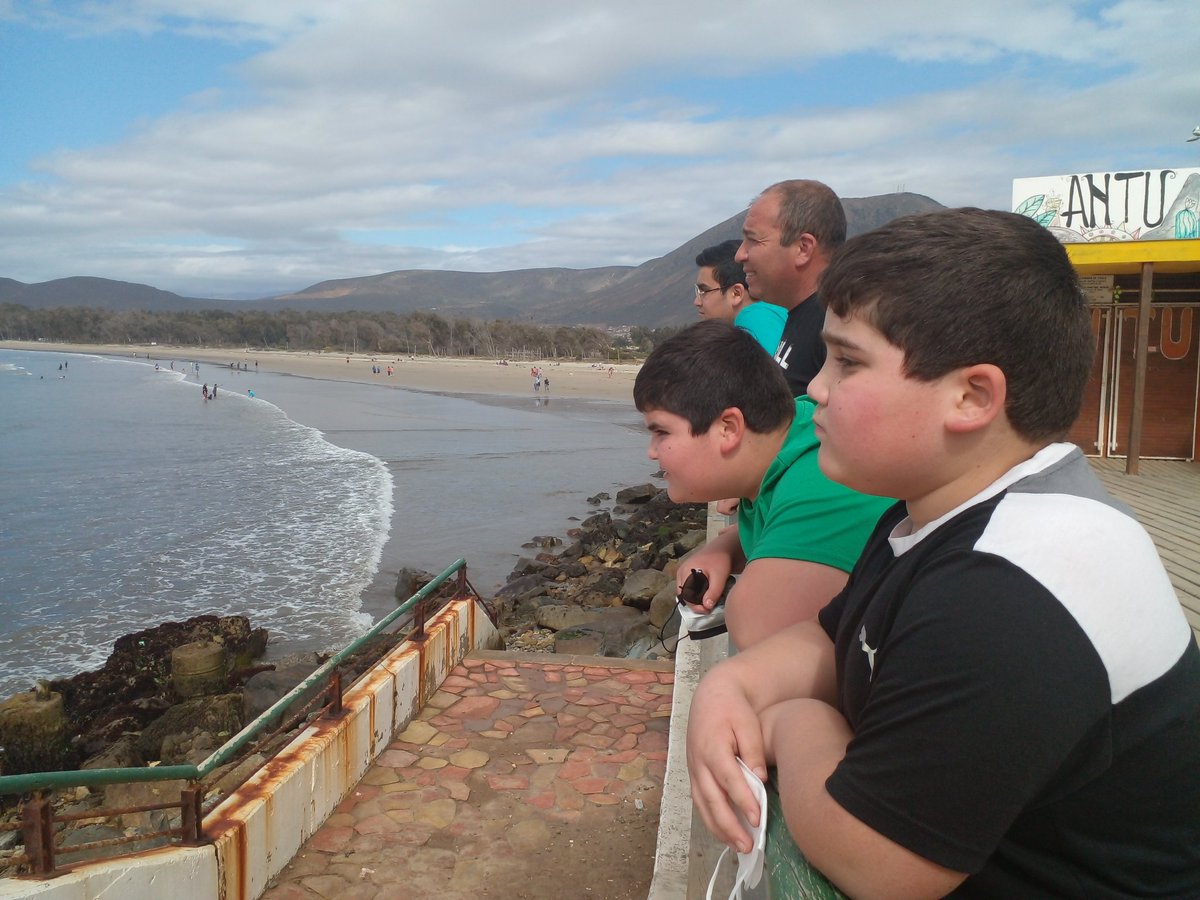 Juanpablopalih's tweet photo. Con mis hijos disfrutando del paisaje https://t.co/J23OHbkcbT