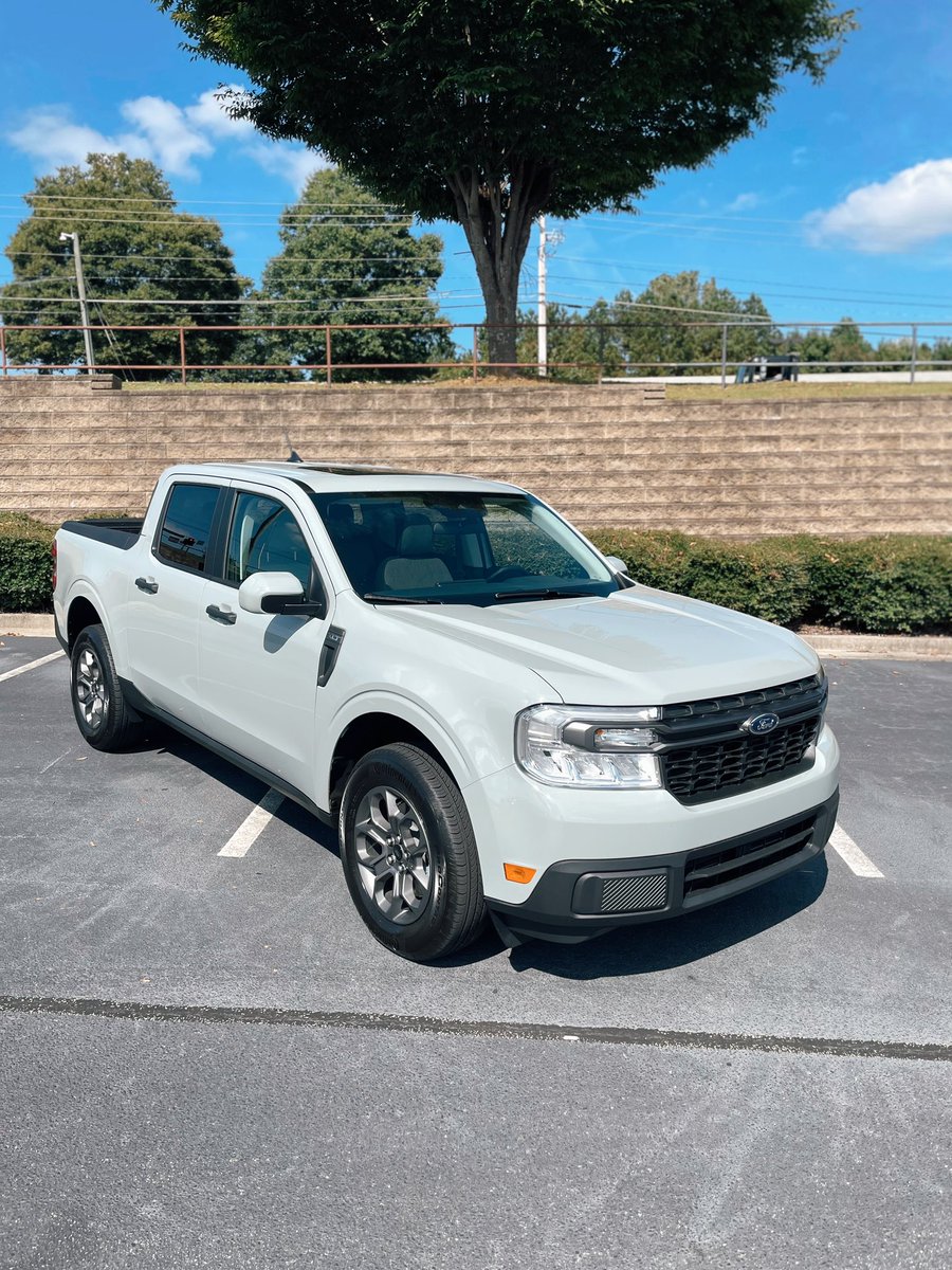 allanvigilfl's tweet photo. The 2022 #Ford #Maverick is starting to hit our lot! This was our first one and it sold almost immediately. Who’s next to get one??
#fordmaverick #fordtrucks #xlt #new #unibody #cactusgray #fordtruck #atl #allanvigil #allanvigilford #newford #newarrival #atlanta #atlantacars https://t.co/s1aNdeFIGK