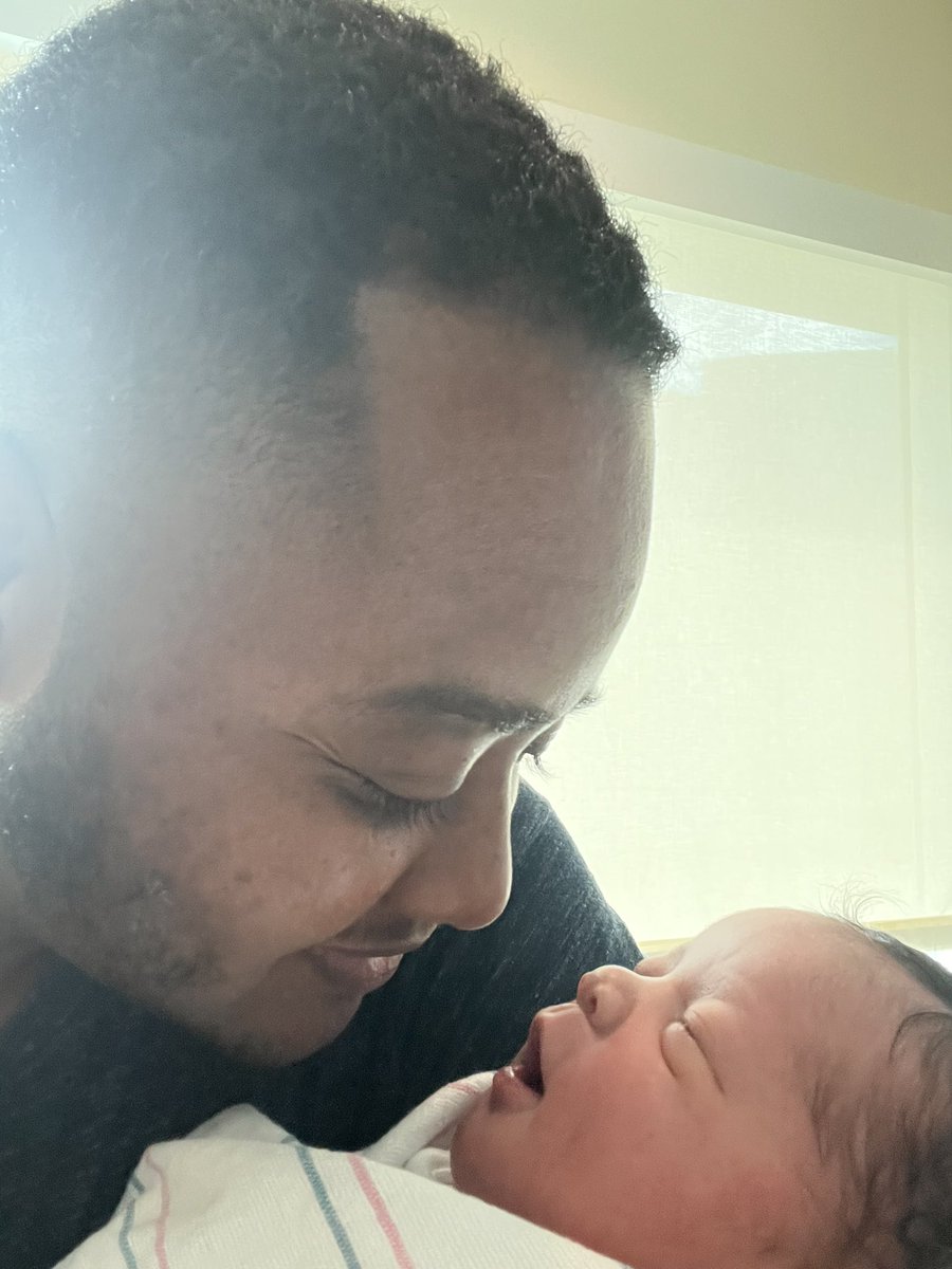 Never knew this type of love! God has blessed my wife and I with a beautiful baby girl! My heart is full and I couldn’t be more in love. Just know that I always got your back kiddo! Love Daddy ♥️ #Blessed #GrowingFamily #MagentaFamily #MagentaKid #DaddysGirl