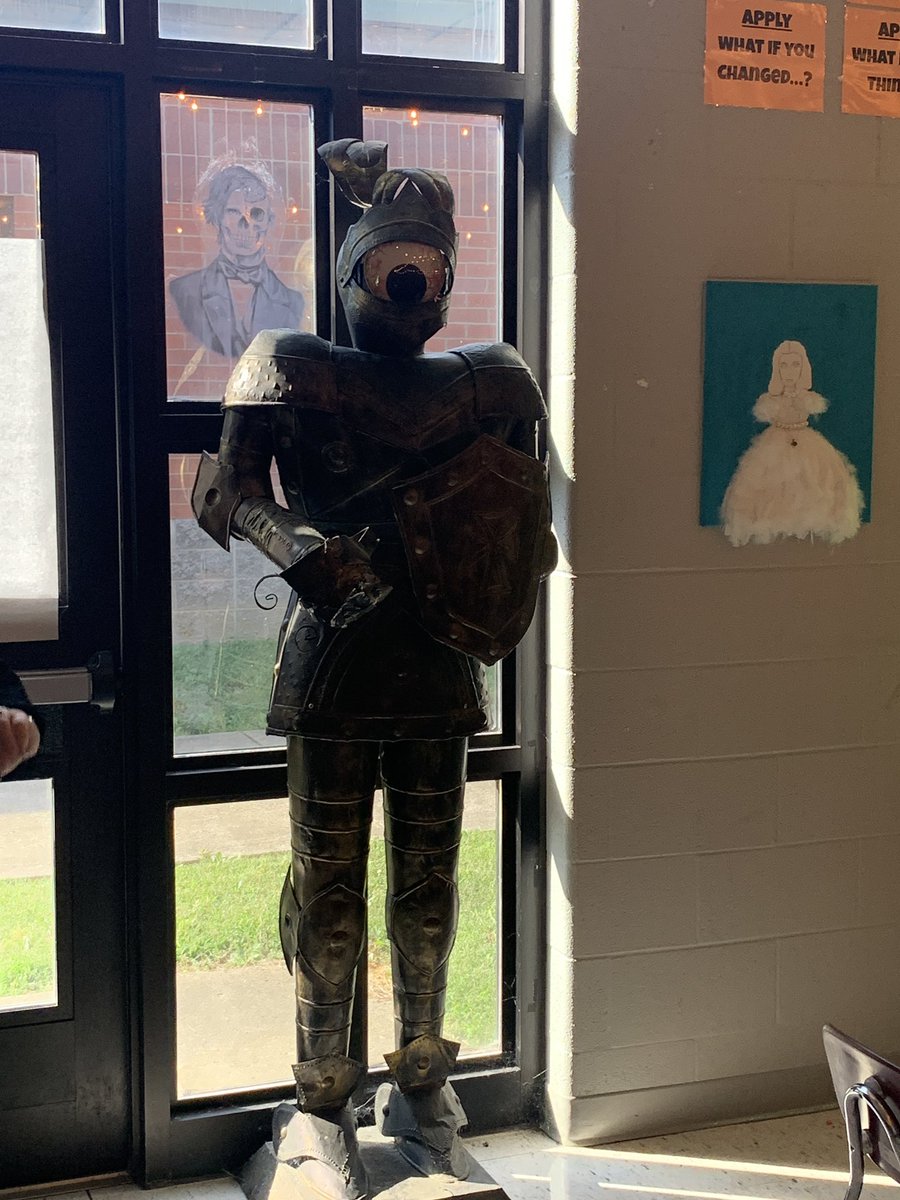 TeachHigh32's tweet image. I love the culture at Portland High School! Students are engaged, classroom environments set up Ss for success, and each hallway and classroom is just fun to be in! @PrincipalofPHS @KimMeadows_PHS @jmjhjnorm @scottlangford72 #ROCvision