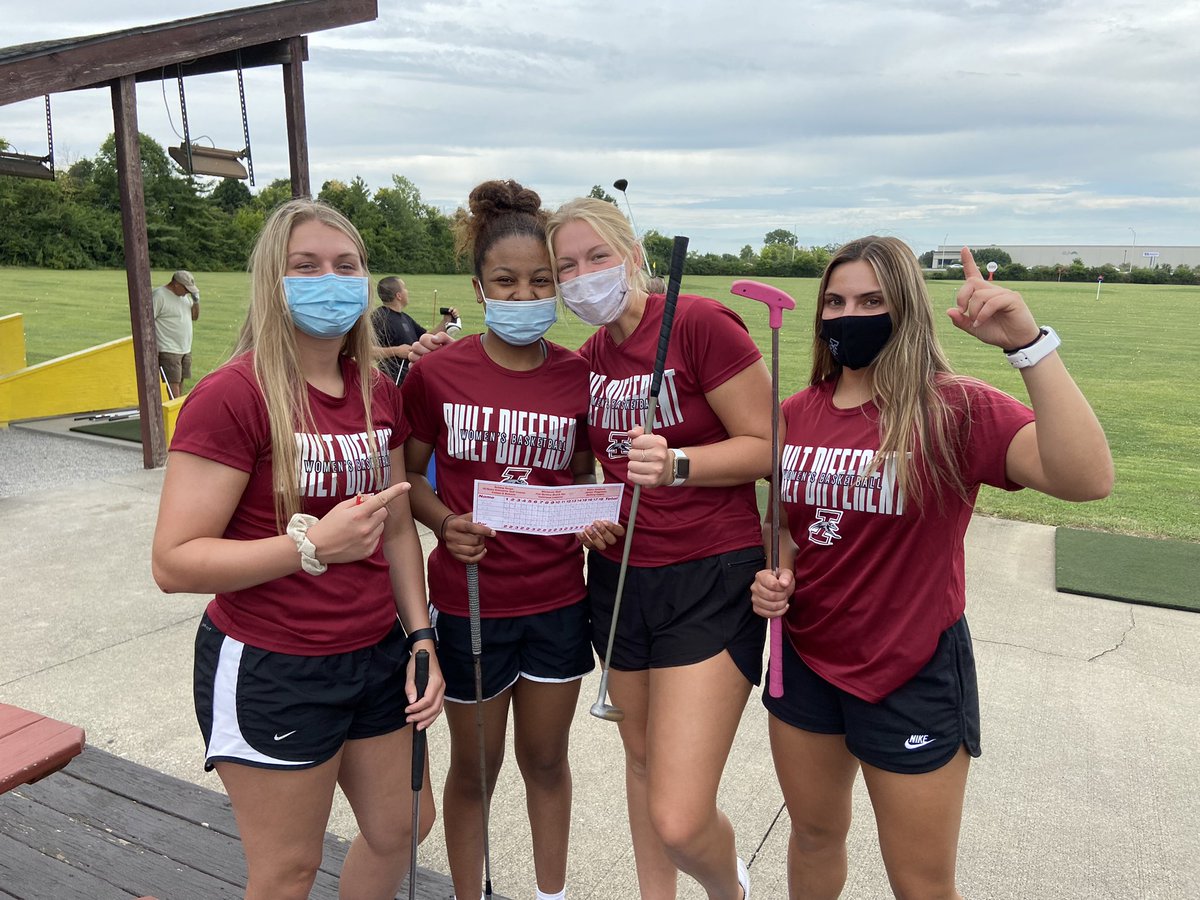 UIndyWBB's tweet photo. Only 1️⃣ sleep left until official practice starts! Our Hounds are #builtdifferent and ready to show the world! https://t.co/CmEw6gdg8S