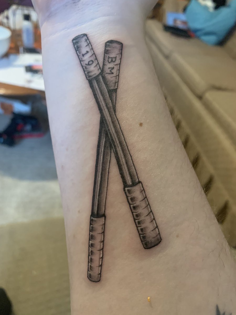 /. hopping on to share my tattoo with you all! 'BM' is bobbi's initials and the '19' is her agent number! i love it ❤️