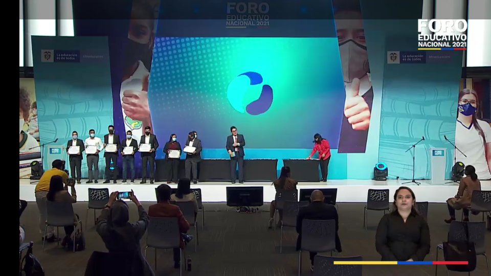 Maria030901's tweet photo. #FEN2021
@jaroldiazc 
Reconocimiento https://t.co/sDmxfJHkBj